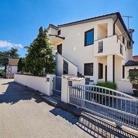 Apartment Iriska Novigrad Istria Eksteriør billede
